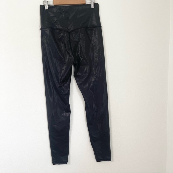 Wildfox Women's Pants Dylan Leggings Black Faux Leather Stretchy Shiny Size M - Picture 10 of 10
